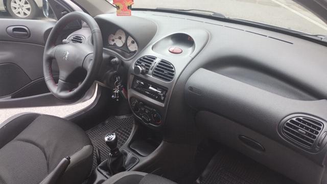 PEUGEOT 206 usata 25