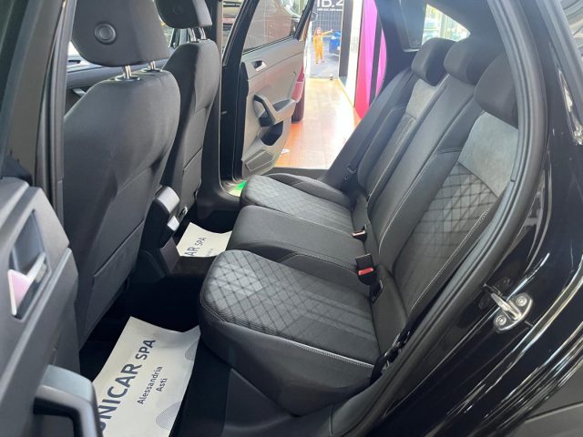 VOLKSWAGEN Taigo usata, con Cruise Control