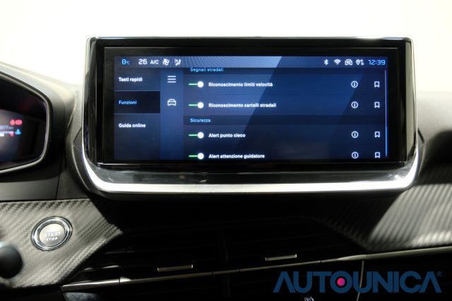 PEUGEOT 208 usata, con Sensori di parcheggio anteriori