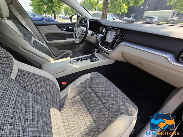 VOLVO V60 usata, con Portellone posteriore elettrico