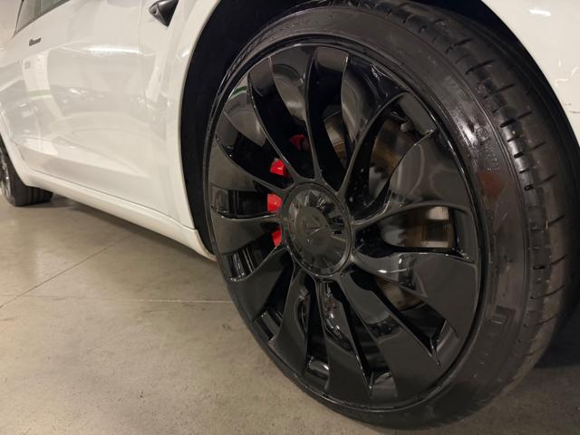 TESLA Model 3 usata, con Boardcomputer