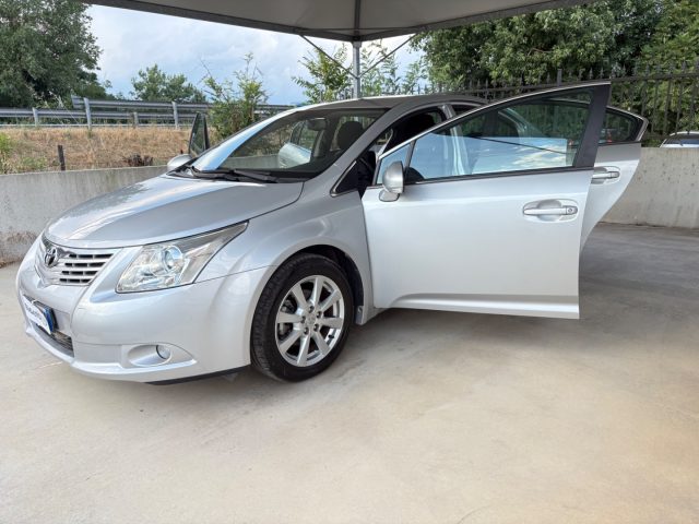 TOYOTA Avensis usata 42