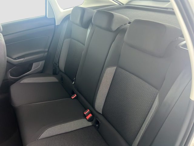 VOLKSWAGEN Taigo usata 8