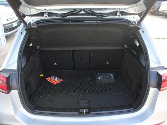 MERCEDES-BENZ B 180 usata, con Frenata d