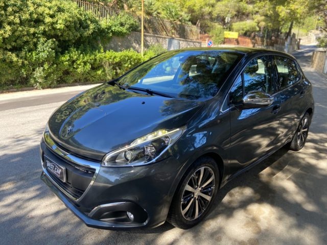 PEUGEOT 208 usata, con Airbag Passeggero