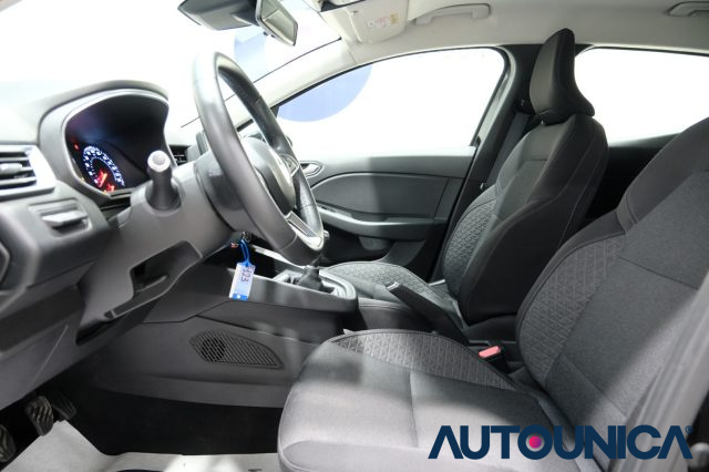 RENAULT Clio usata, con Fari LED