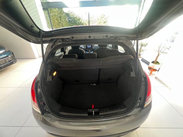 LANCIA Ypsilon usata, con Cronologia tagliandi