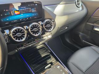 MERCEDES-BENZ GLA 200 usata, con Volante in pelle