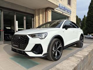 AUDI Q3 SPB SPORTBACK 40TDI S tronic S line Identity Black