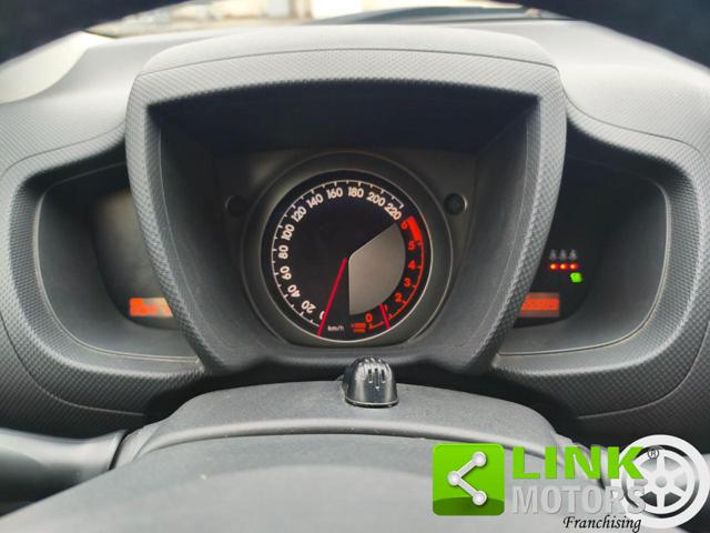 TOYOTA Urban Cruiser usata, con Sistema di navigazione