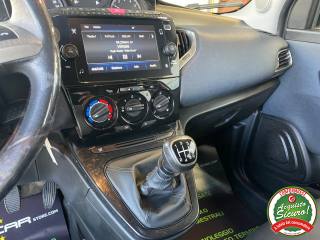LANCIA Ypsilon usata, con USB