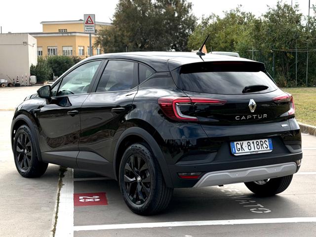 RENAULT Captur usata, con Autoradio