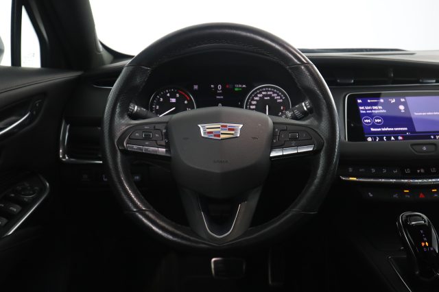 CADILLAC XT4 usata 5