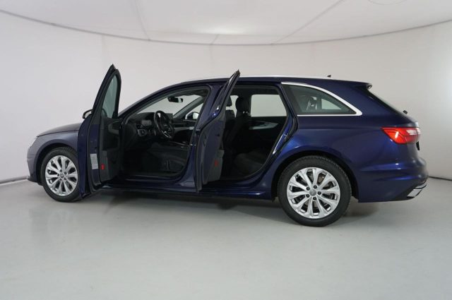 AUDI A4 usata, con Volante multifunzione