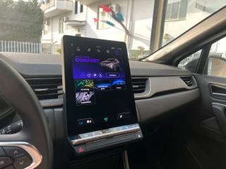 RENAULT Captur usata, con Telecamera per parcheggio assistito