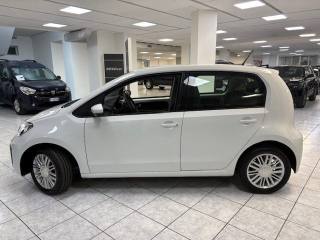 VOLKSWAGEN up! usata, con Autoradio