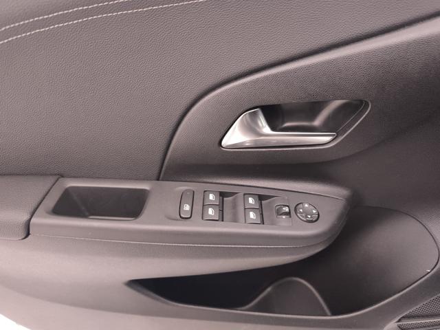 OPEL Corsa usata, con Controllo elettronico della corsia