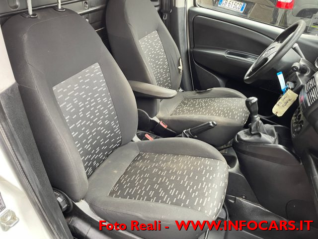 OPEL Combo usata, con Autoradio