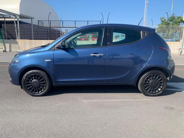 LANCIA Ypsilon usata, con ESP