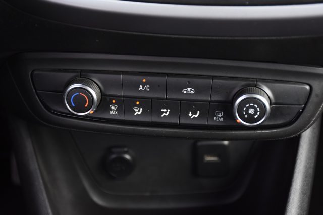 OPEL Crossland usata, con Volante in pelle