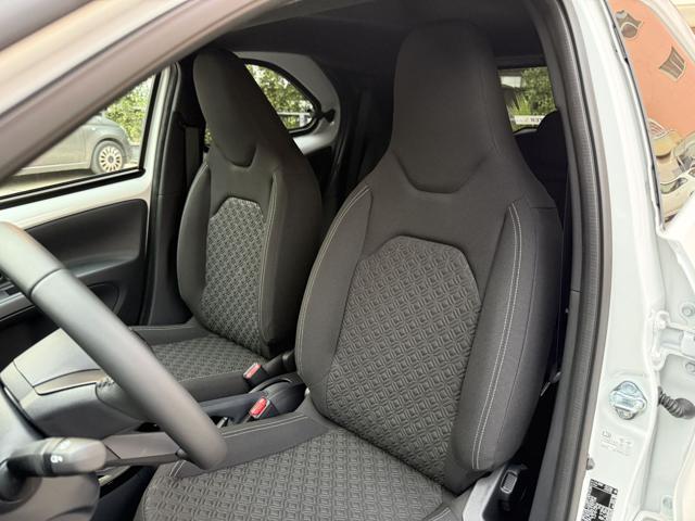 TOYOTA Aygo X usata, con Controllo automatico clima