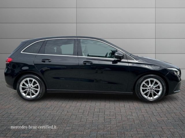MERCEDES-BENZ B 180 usata, con Alzacristalli elettrici