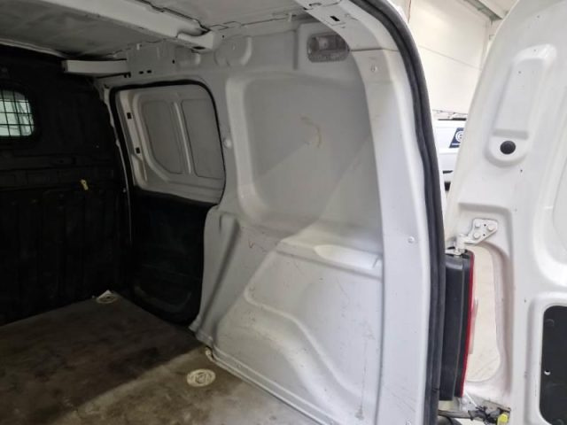 TOYOTA Proace City usata, con Autoradio digitale