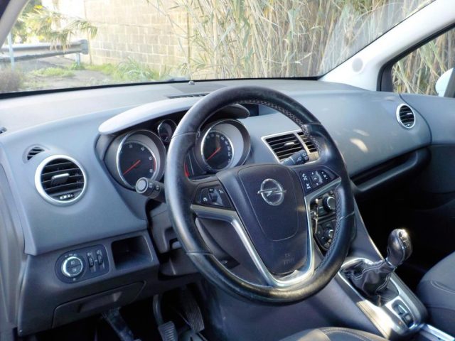 OPEL Meriva usata, con Controllo automatico clima