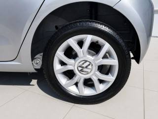VOLKSWAGEN up! usata, con Cerchi in lega