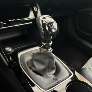 PEUGEOT 2008 usata, con Fari LED