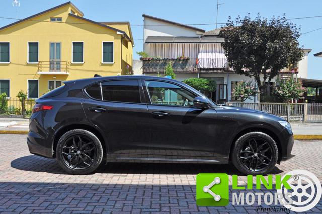ALFA ROMEO Stelvio usata, con Autoradio