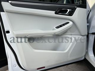 PORSCHE Macan usata, con Alzacristalli elettrici
