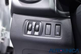 RENAULT Clio usata, con Monitoraggio pressione pneumatici