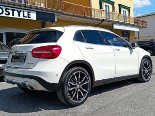 MERCEDES-BENZ GLA 200 usata, con Chiusura centralizzata