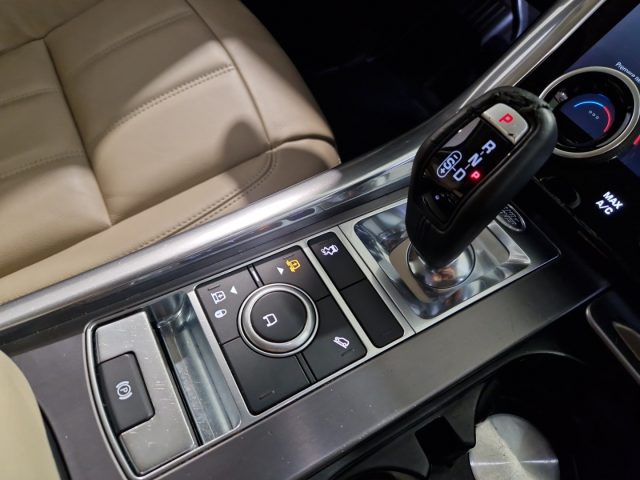 LAND ROVER Range Rover Sport usata, con Bracciolo
