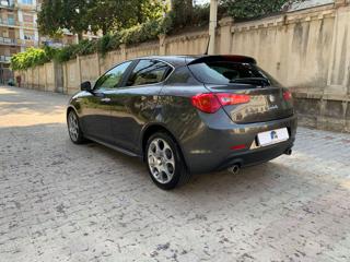 ALFA ROMEO Giulietta usata, con Autoradio