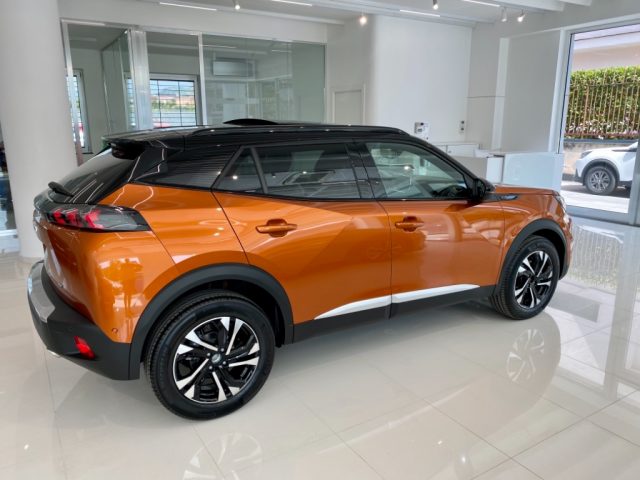 PEUGEOT 2008 usata, con USB