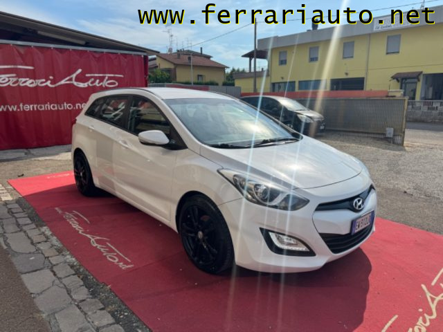 HYUNDAI i30 usata, con Airbag