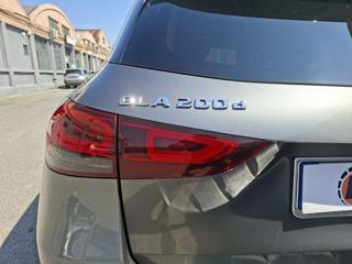 MERCEDES-BENZ GLA 200 usata, con Sedile posteriore sdoppiato