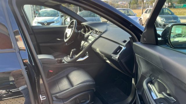 JAGUAR E-Pace usata 29
