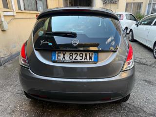 LANCIA Ypsilon usata, con Autoradio