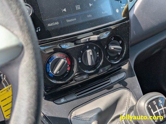 LANCIA Ypsilon usata, con USB