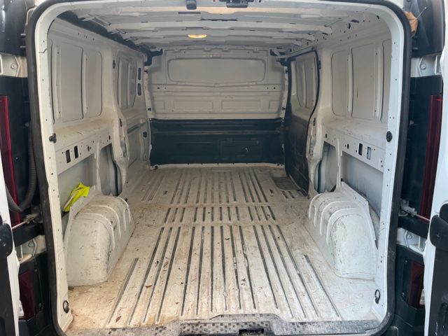 RENAULT Trafic usata, con Bracciolo