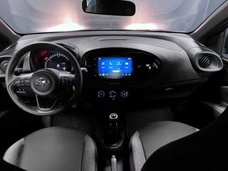 TOYOTA Aygo X usata 16
