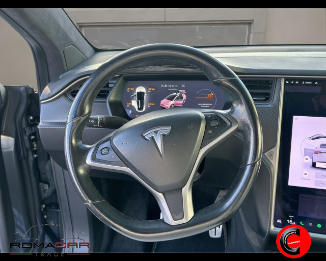 TESLA Model X usata, con Fendinebbia