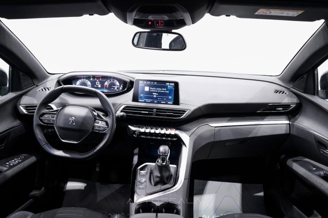 PEUGEOT 5008 usata, con Sensore di pioggia