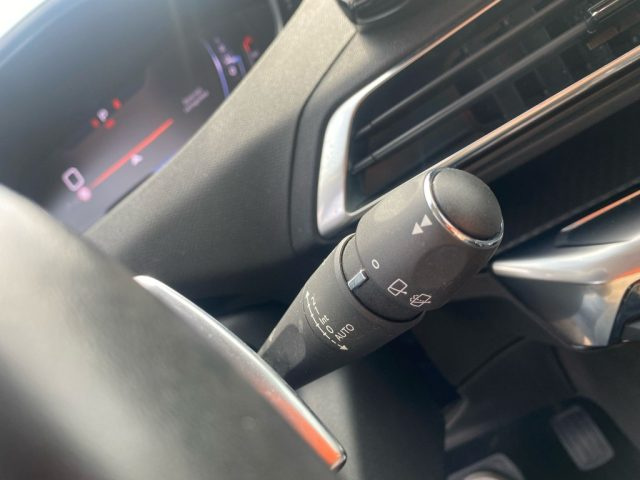 PEUGEOT 3008 usata, con Chiusura centralizzata telecomandata