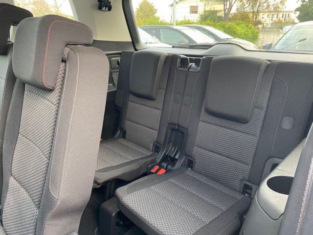 VOLKSWAGEN Touran usata, con Chiusura centralizzata