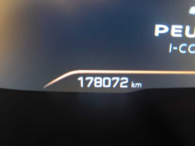 PEUGEOT 3008 usata, con Autoradio digitale