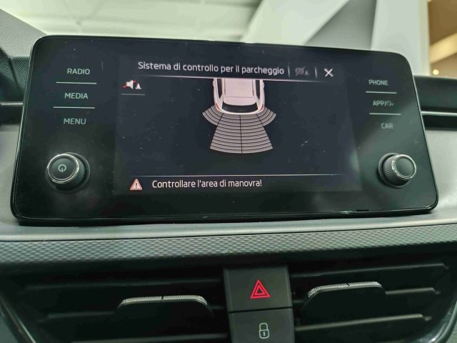 SKODA Kamiq usata, con Bracciolo